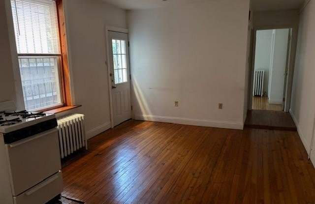 2026 BAINBRIDGE Street Gallery 2