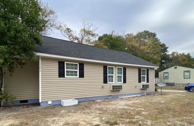 112 Scarborough Street - 2 - 112 Scarborough Street, Spring Lake, NC 28390