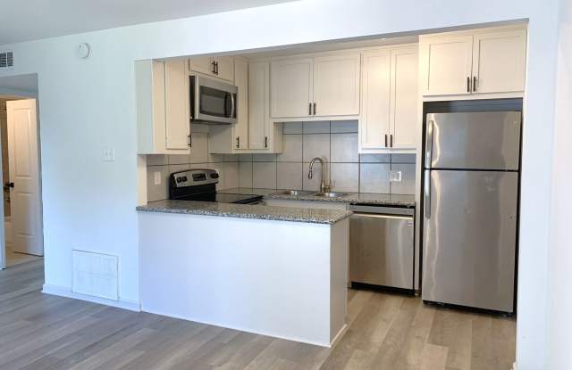 BlueBird Apartments Gallery 2
