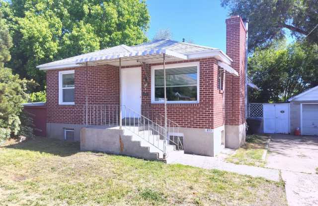 Charming 2-Bedroom Upper Duplex Unit in Ogden! photos photos Charming 2-Bedroom Upper Duplex Unit in Ogden! photos photos