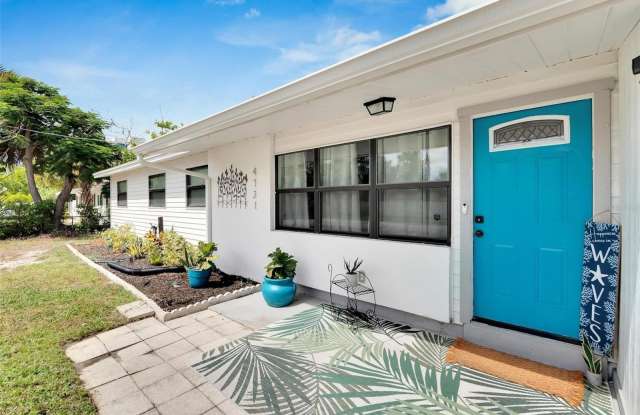 4731 W MONTGOMERY Avenue photos photos 4731 W MONTGOMERY Avenue photos photos