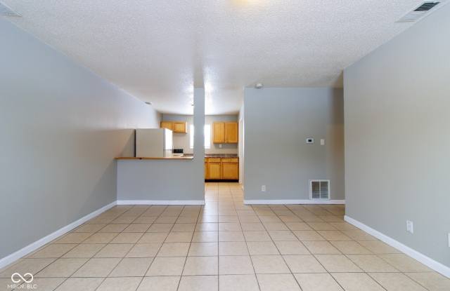 6213 Commodore Drive photos photos