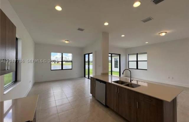 5645 Cerva Lane Gallery 2