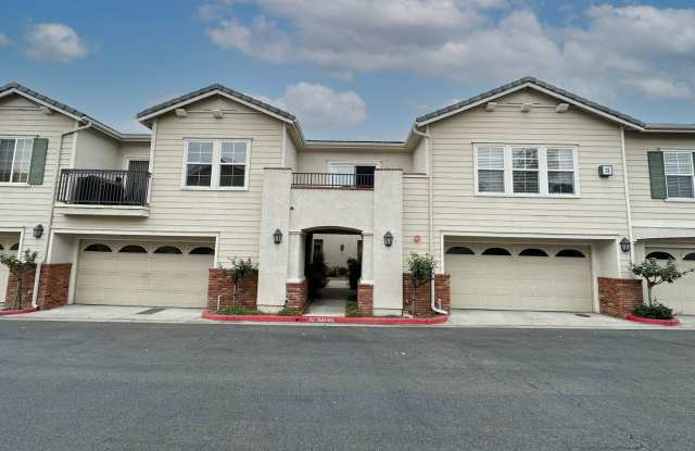 3 BEDROOM HOME FOR LEASING IN Rancho Cucamonga Gallery 1
