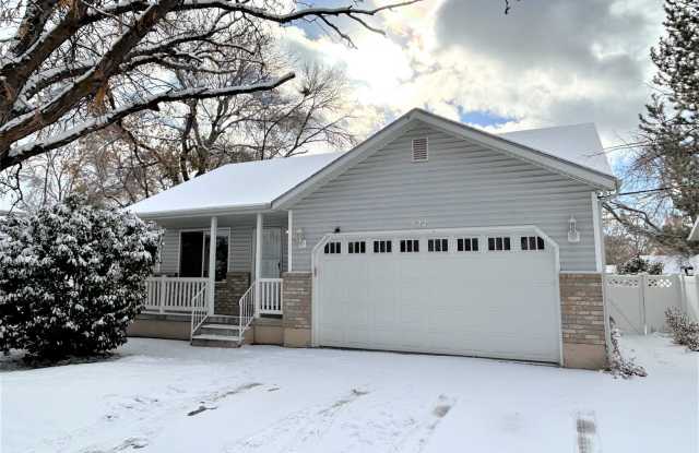 3 Bedroom / 3 Bath Home in Millcreek photos photos