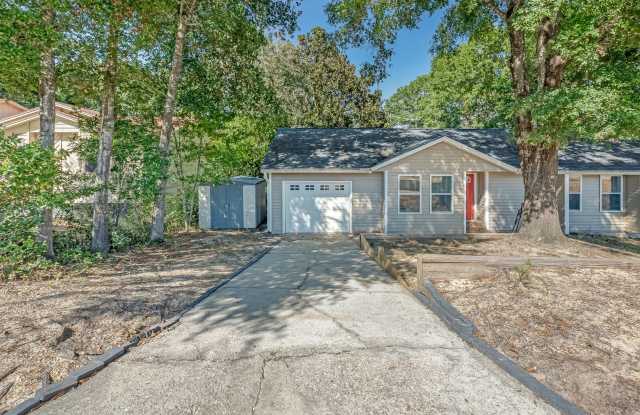 Charming 4-Bedroom, 3-Bath Home in the Heart of Niceville! Gallery 3