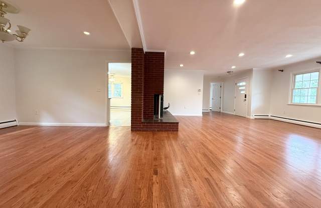 21 Byron Place Gallery 4