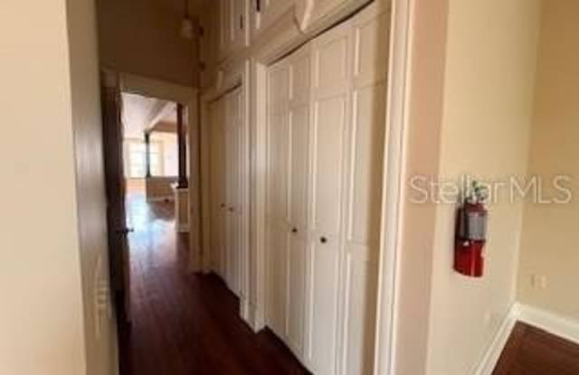 44 S MAGNOLIA Avenue Gallery 4