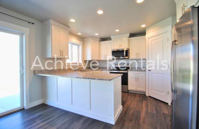 Adventure Meets Everyday Living | Minutes From Hyrum State Park Gallery 3