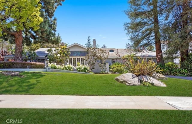 426 Georgina Avenue - 426 Georgina Avenue, Santa Monica, CA 90402