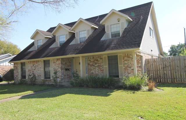 7611 Lacy Hill Drive Gallery 2