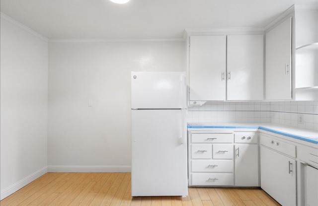 1120 Regent St #G - Studio | 1 bathroom Gallery 4