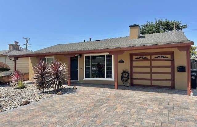 3920 Branson DR photos photos