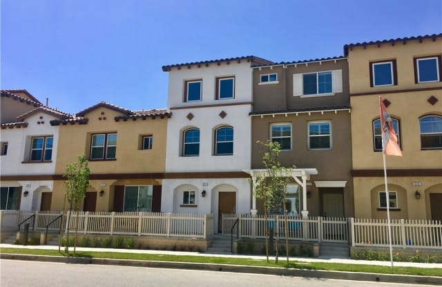 320 N Fenimore Avenue - 320 North Fenimore Avenue, Azusa, CA 91702