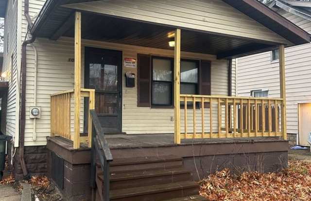 1036 Burkhardt Ave - 1036 Burkhardt Avenue, Akron, OH 44301