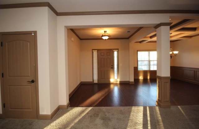2120 Line Drive Gallery 4