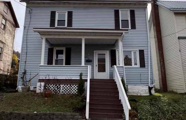 906 LEMON ST photos photos