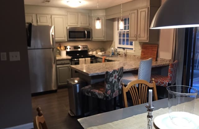48 Wedgewood Drive - 48 Wedgewood Road, Lawrence, MA 01843