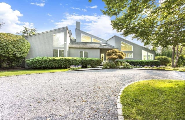 21 Wildwood Lane - 21 Wildwood Lane, Quogue, NY 11959