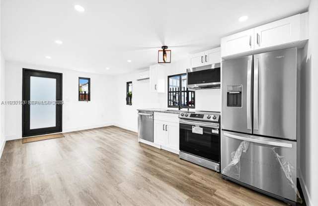 1805 Southwest 4th Street - 1805 Southwest 4th Street, Miami, FL 33135