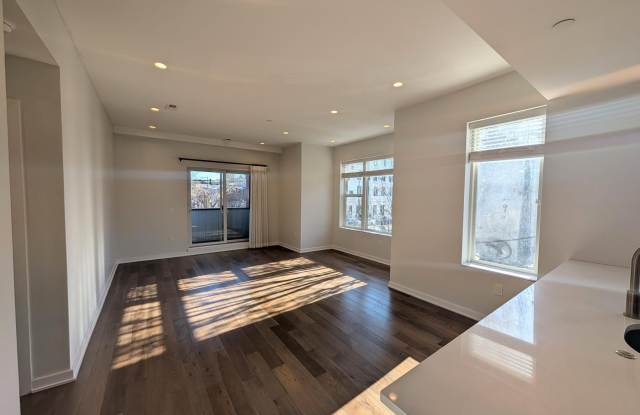 1500 N AMERICAN Street Gallery 3