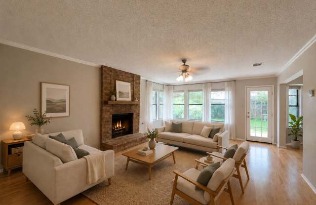 13915 Laurel Hollow Dr Gallery 2