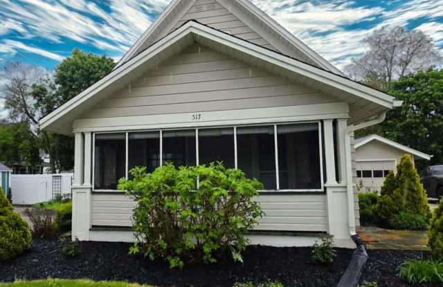 Large yard and quiet location in Findlay photos photos