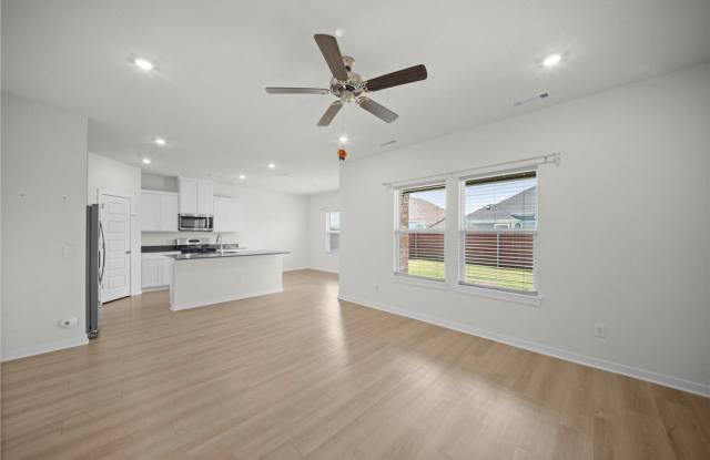 3844 Pinecrest Street Gallery 4