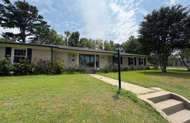 1105 Wilma Street - 1105 Wilma Street, Tyler, TX 75701 1105 Wilma Street - 1105 Wilma Street, Tyler, TX 75701