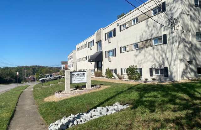 900 Mohawk Trail Apartments Gallery 3
