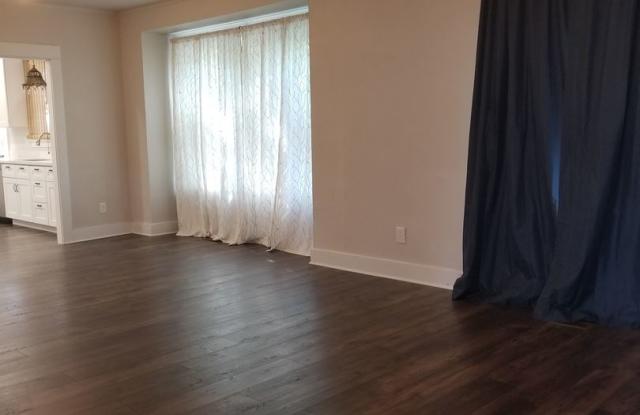 7008 88th St SW Gallery 3