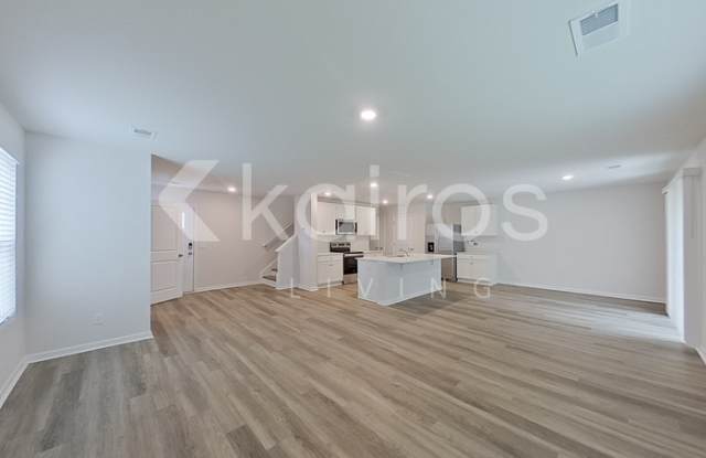 127 Inez Avenue Gallery 3