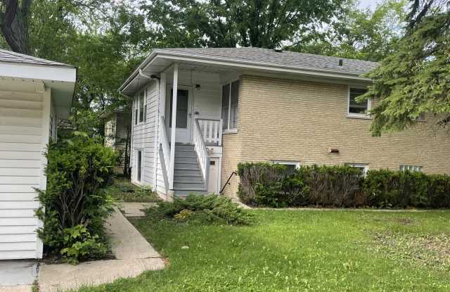 250 Wayne Ct Gallery 2