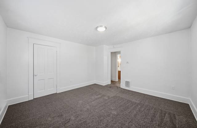 514 South 27th Street - 2 photos photos 514 South 27th Street - 2 photos photos