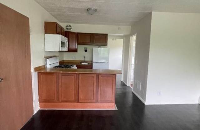 2560 Harrison Ave photos photos