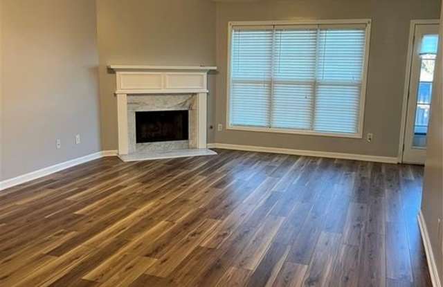 3310 MCEVER PARK Circle Gallery 3