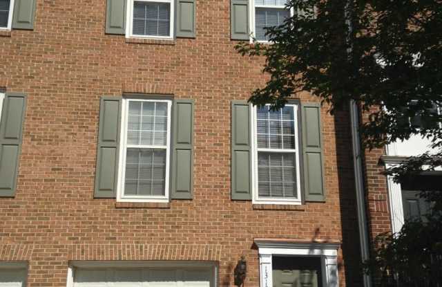 13134 ROSE PETAL CIRCLE - 13134 Rose Petal Circle, Floris, VA 20171