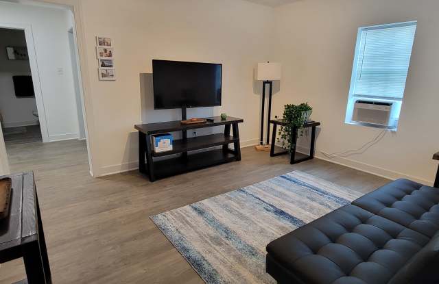 205 Whitfield Dr photos photos