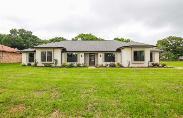 Available Now! Stunning 4 Bedroom 3.5 Bath Home in Tyler! photos photos