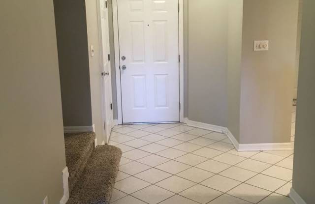 677 Post Oak Cr. #103 Gallery 2