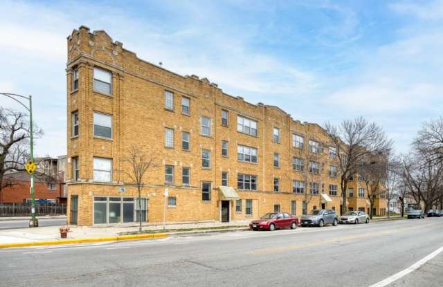 7227 N Rogers photos photos