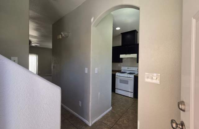 Welcoming 4-Bedroom Home in a Convenient Location – 2142 Trebbiano Way - Ask about our one month free special! - 2142 Trebbiano Way, Sunrise Manor, NV 89156