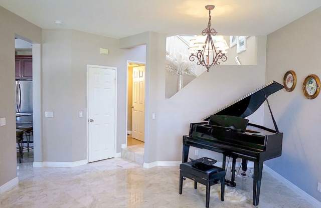 8 Nantucket Lane Gallery 3