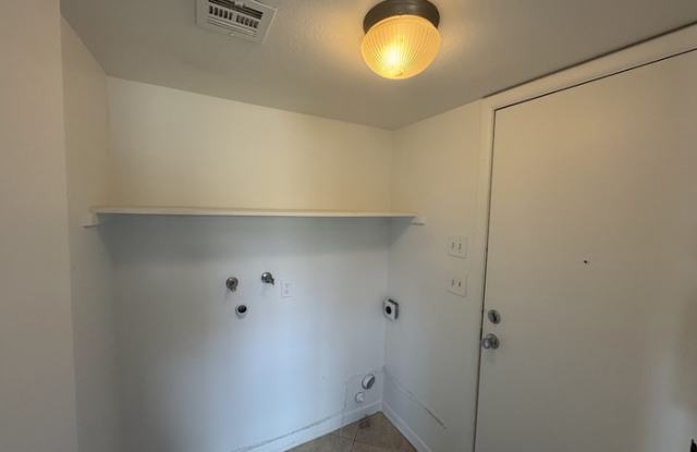 3517 West Vogel Avenue Gallery 4