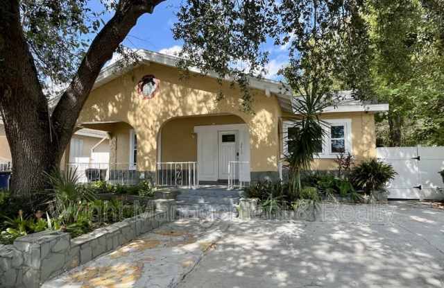 2913 West Tampa Bay Boulevard Gallery 1