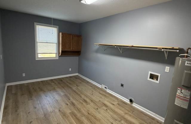 4170 Dot Road Gallery 2