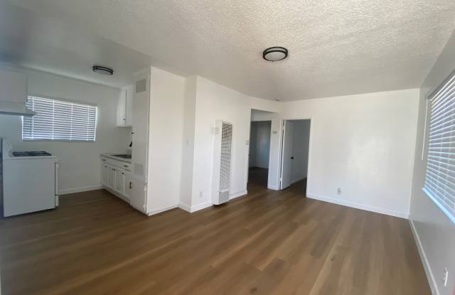 211 W. 88th Pl. photos photos