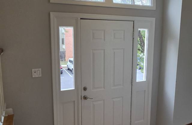 1353 Templeton Pl Gallery 2