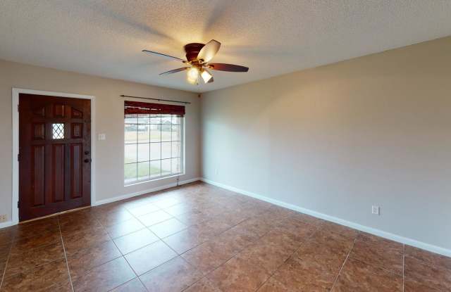 2536 Mary Ann Drive Gallery 3