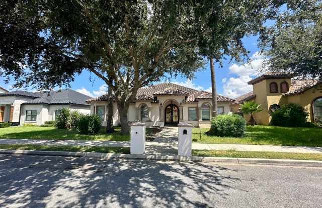 1001 E Balboa Ave photos photos